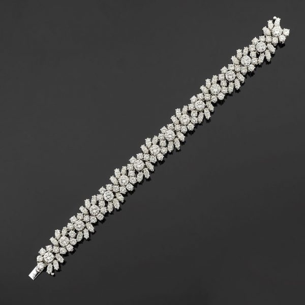 Lotto 625 : Bracciale con diamanti, 1960-1970 circa / Base d'asta € 15.000