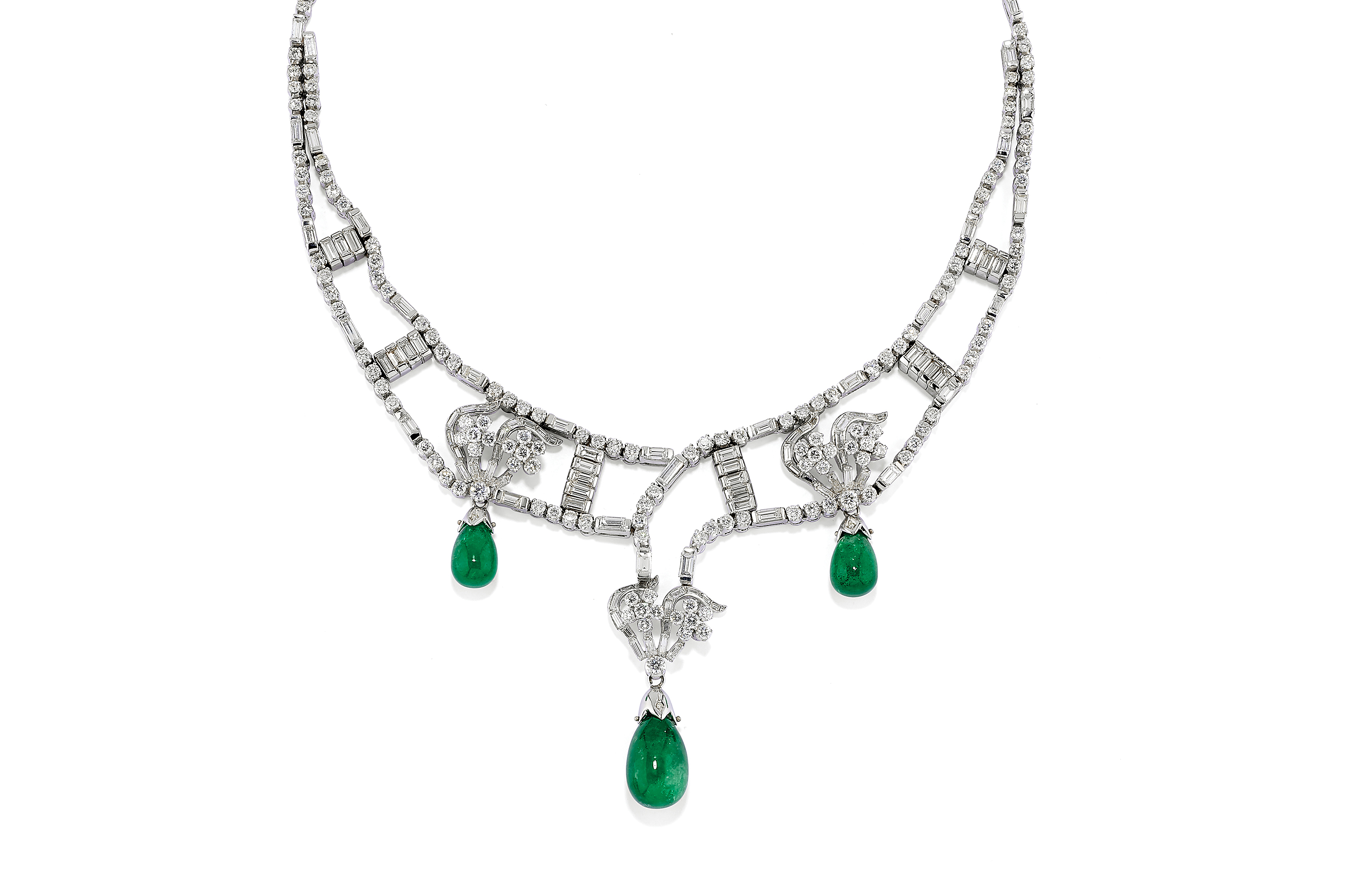 Collana con smeraldi e diamanti - Venduta € 15.139,00